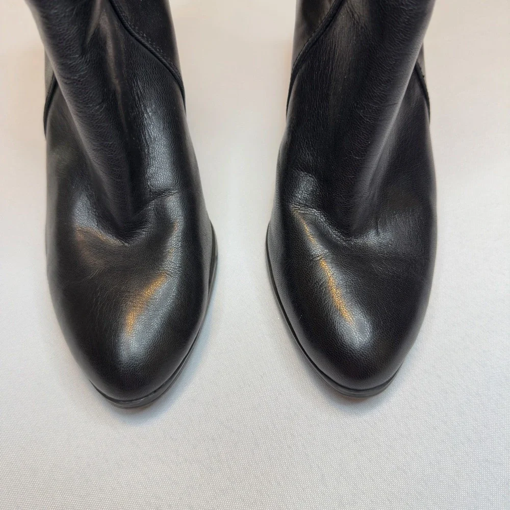 Adrienne Vittadini Black Leather Ankle Boots Block Heel Chic Trendy Zip Size 8M